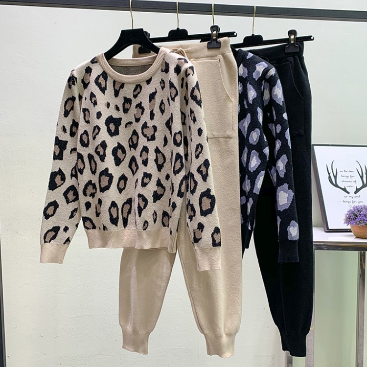 fashion Autumn Winter Women Suits Leopard Knitted O-Collor Pullover Sweater and Pants Two Piece Set 210518, Photo color
fashion Autumn Winter Women Suits Leopard Knitted O-Collor Pullover Sweater and Pants Two Piece Set 210518, Photo color