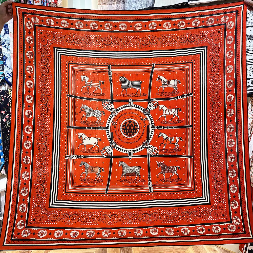 Ten Horse Print Cashmere Shawl HIGH-END Silk Scarfs Women Winter Warm Silk Scarf Hand Rolled Edges Scarf Stole Tippet
Ten Horse Print Cashmere Shawl HIGH-END Silk Scarfs Women Winter Warm Silk Scarf Hand Rolled Edges Scarf Stole Tippet