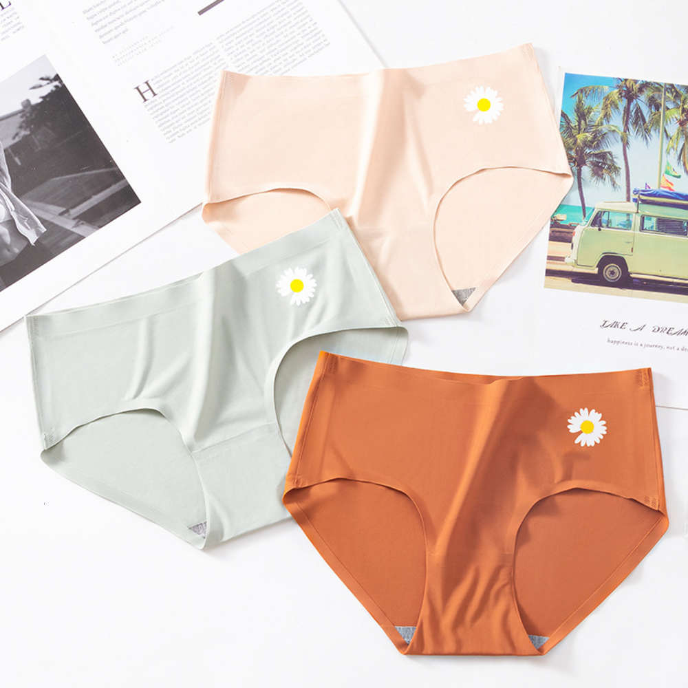 Little Daisy graphene crotch underwear women's traceless ice silk medium waist sexy large women, Black;white
Little Daisy graphene crotch underwear women's traceless ice silk medium waist sexy large women, Black;white