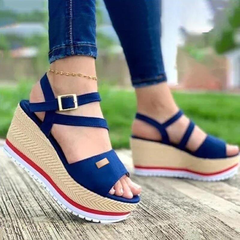 Dress Shoes 2021 Women's Sandals Roman Style Woman Buckle Platform Women Peep Toe Wedge Footwear Large Size, Black sandals
Dress Shoes 2021 Women's Sandals Roman Style Woman Buckle Platform Women Peep Toe Wedge Footwear Large Size, Black sandals