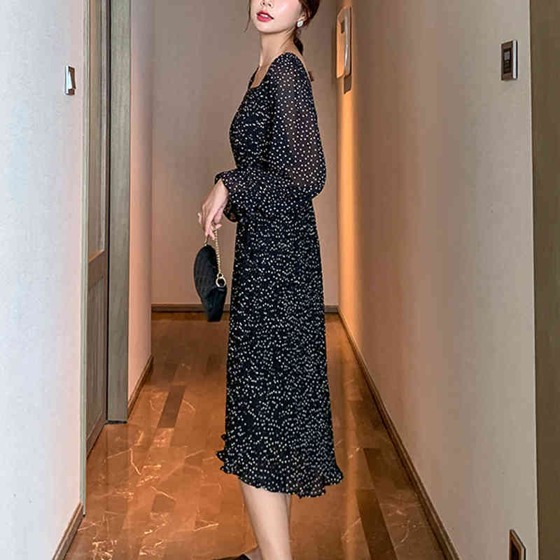 Autumn French Polka Dot Chiffon Dress Square Collar Elastic Waist High Pleated Women Vestido Feminine 11184 210427