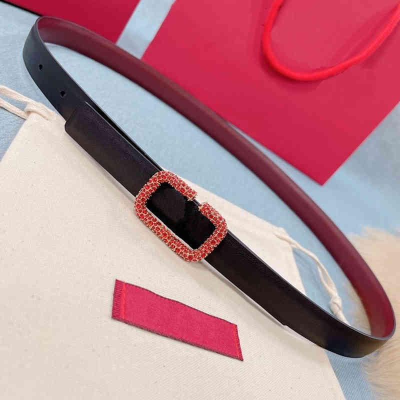Womens Designer Belt For Men Fashion Casual Letter V Diamond Inlay Buckle Mens Luxury Belts Ladies Waistband Ceintures Girdle acelet, White
Womens Designer Belt For Men Fashion Casual Letter V Diamond Inlay Buckle Mens Luxury Belts Ladies Waistband Ceintures Girdle acelet, White