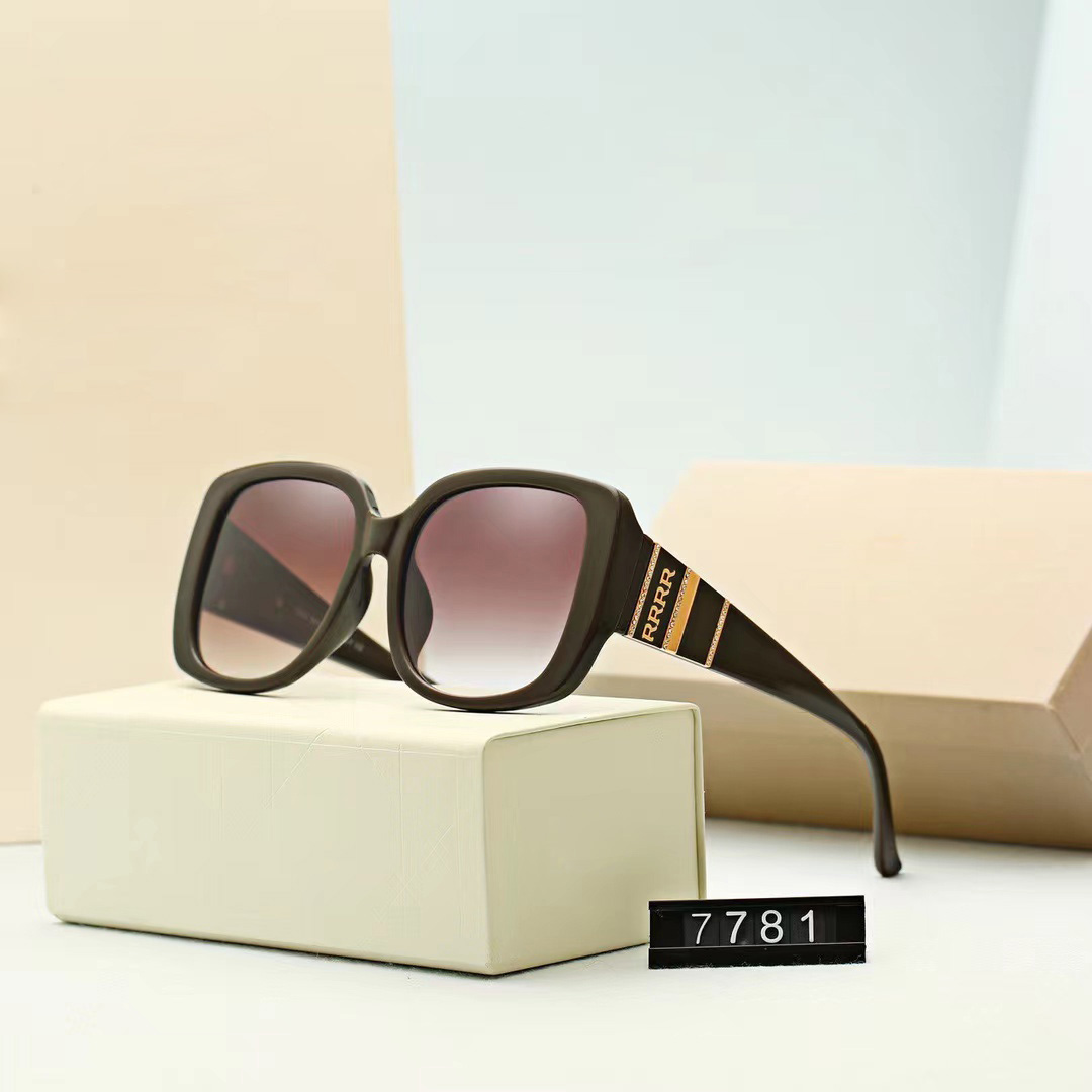 Designers Sunglasses Men and women Outdoor light blocking glasses luxurys Travel Beach sunglass driving sunshade eyeglasses Large frame styles very good nice
Designers Sunglasses Men and women Outdoor light blocking glasses luxurys Travel Beach sunglass driving sunshade eyeglasses Large frame styles very good nice