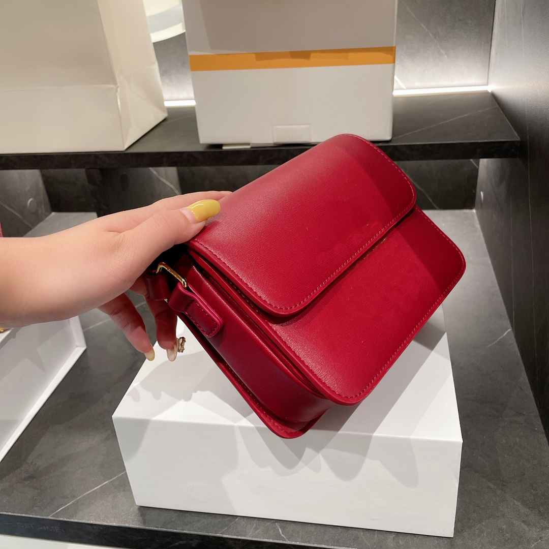 Luxurys Designers Bags Crossbody Bag Shoulder Bagss Handbag Fashion Bages Top Qianlity Two Sizes To Choose Suit for Young Lady, Black
Luxurys Designers Bags Crossbody Bag Shoulder Bagss Handbag Fashion Bages Top Qianlity Two Sizes To Choose Suit for Young Lady, Black