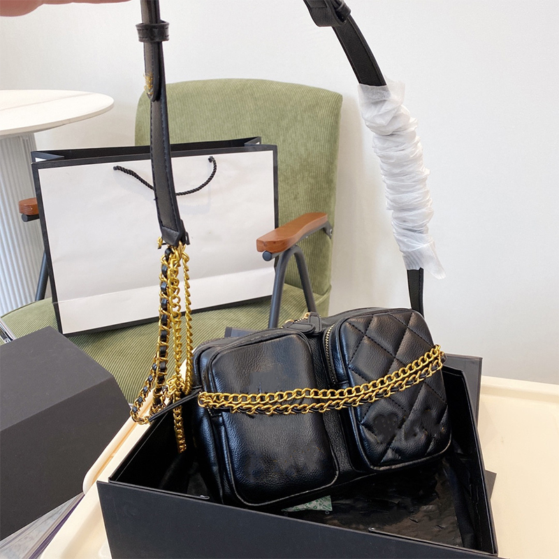 Retro Brand Classic Designer Shoulder Bags Handbag Top Ladies Fashion Leather Designer Handbags Lady Camera Bag Black Messenger With Original Box
Retro Brand Classic Designer Shoulder Bags Handbag Top Ladies Fashion Leather Designer Handbags Lady Camera Bag Black Messenger With Original Box