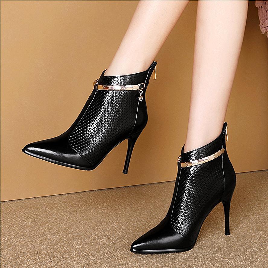 2022 New Women Boots Ankle Boots PU Leather Zipper Women Booties High Heels Autumn Winter Boots Women Shoes White Black, Beige
2022 New Women Boots Ankle Boots PU Leather Zipper Women Booties High Heels Autumn Winter Boots Women Shoes White Black, Beige