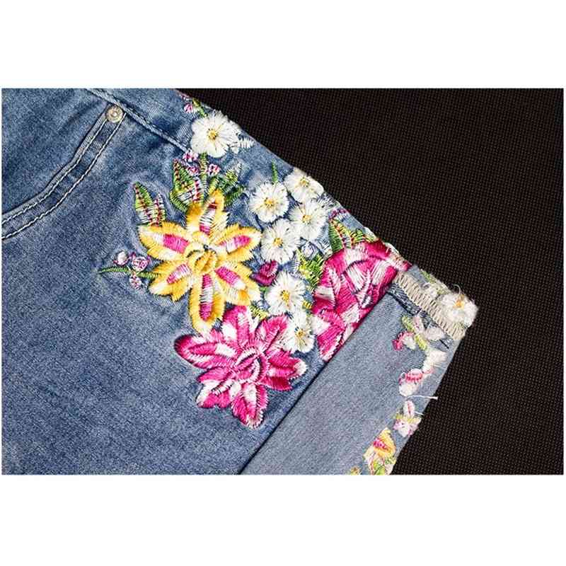 catonATOZ 2258 Women's Fashion Embroidered flower Denim Short Jeans Sexy Punk Sexy Woman Shorts Feminino 210611