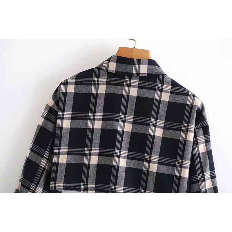 Streetwear Women Black Plaid Shirts Fashion Ladies Turn Down Collar Tops Causal Female Chic Button Short Blouses 210430