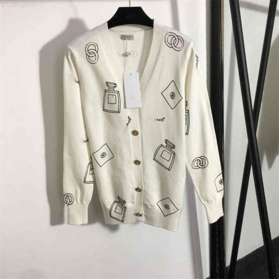 Designer clothes women wool knit sweater shirt crochet mujer top quality V-neck sweaters logo newest design jacket womens long sleeve casual hoodies c1
Designer clothes women wool knit sweater shirt crochet mujer top quality V-neck sweaters logo newest design jacket womens long sleeve casual hoodies c1