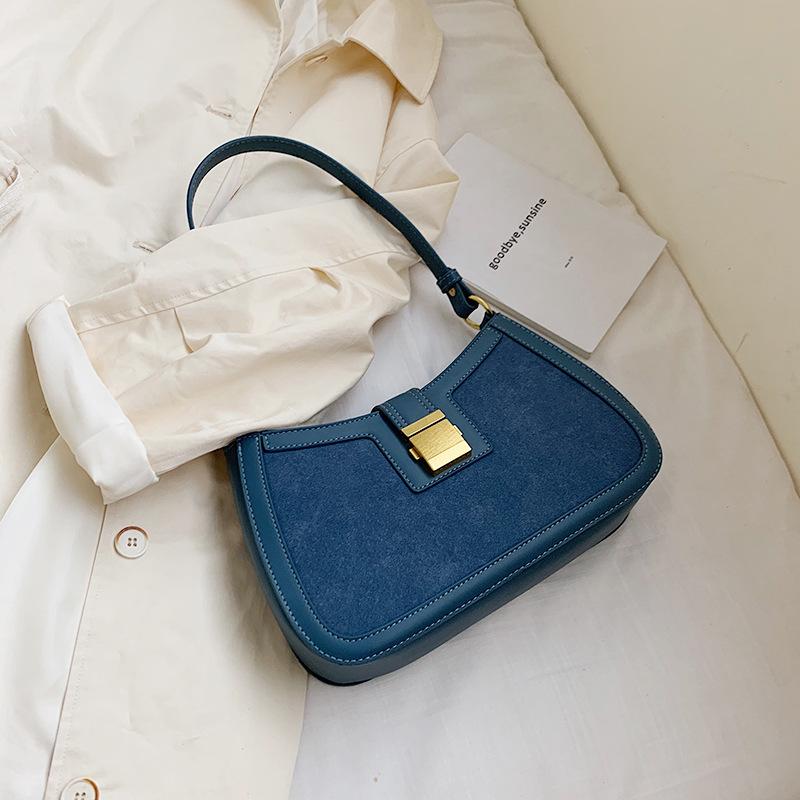 European Retro Women Fashion Simple Temperament Of High Quality Matte PU Leather Designer Commuting Hand Or Cross Arm Bag Shoulder Bags, White1
European Retro Women Fashion Simple Temperament Of High Quality Matte PU Leather Designer Commuting Hand Or Cross Arm Bag Shoulder Bags, White1