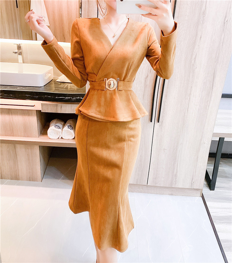 Elegant Office OL Style 2 Pieces Set Suede V-Neck Slim Blouse & High Waist Mermaid Skirt Autumn Ladies Women Suit 210519