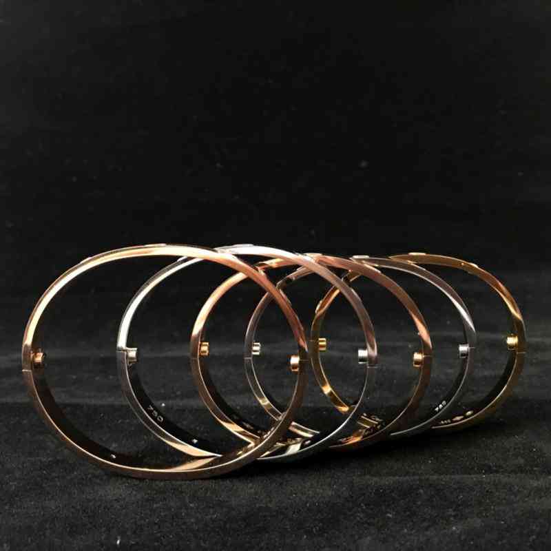 Titanium Bangle Bracelet for Lover Fashion Wedding Bangles Rose Gold Thanksgiving Day Bracelets 4 Cz with Box Size 1522
Titanium Bangle Bracelet for Lover Fashion Wedding Bangles Rose Gold Thanksgiving Day Bracelets 4 Cz with Box Size 1522