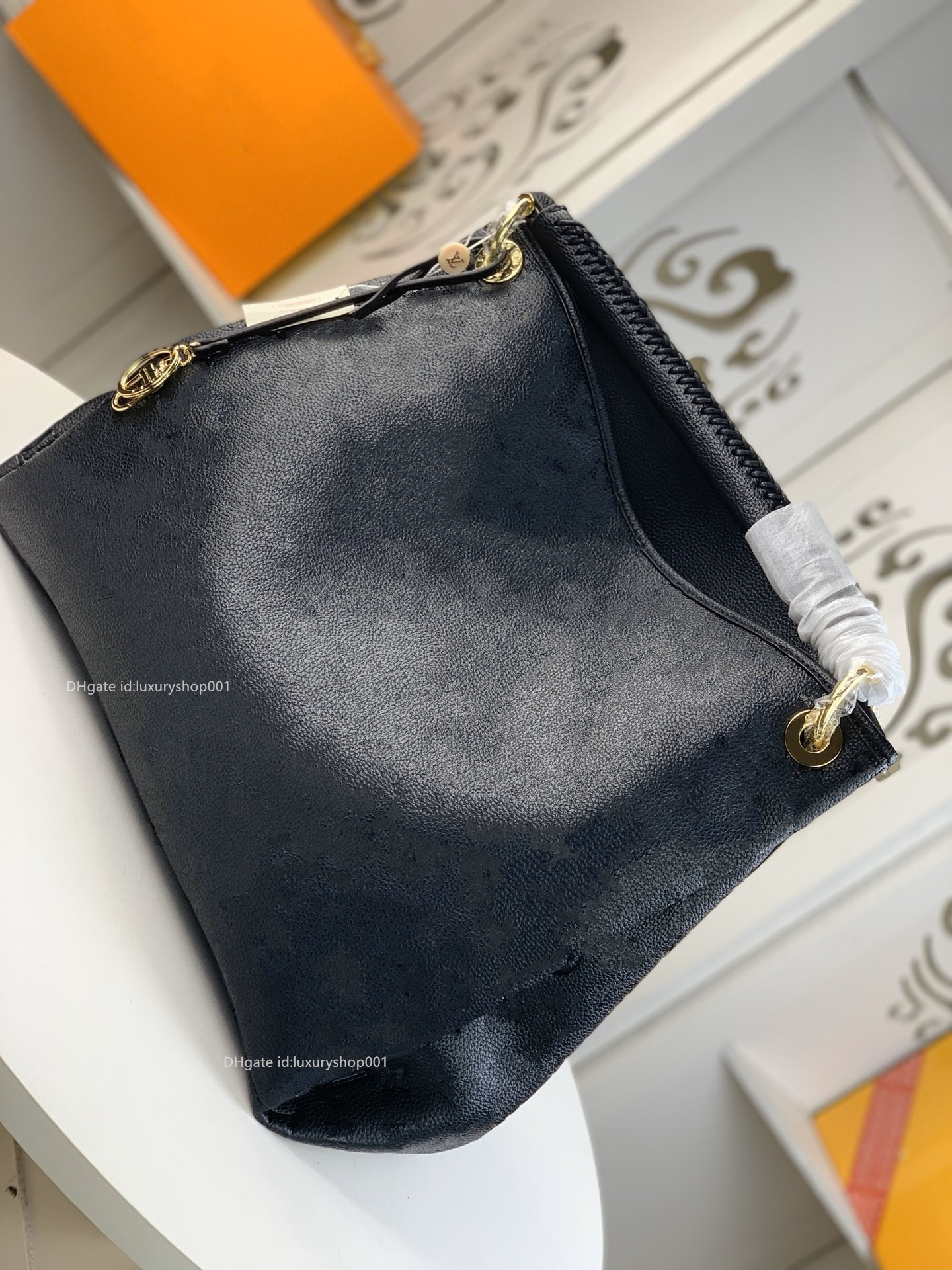 Genuine leather Large tote bag Embossed leathers handbag women designer bags, Deep blue
Genuine leather Large tote bag Embossed leathers handbag women designer bags, Deep blue
