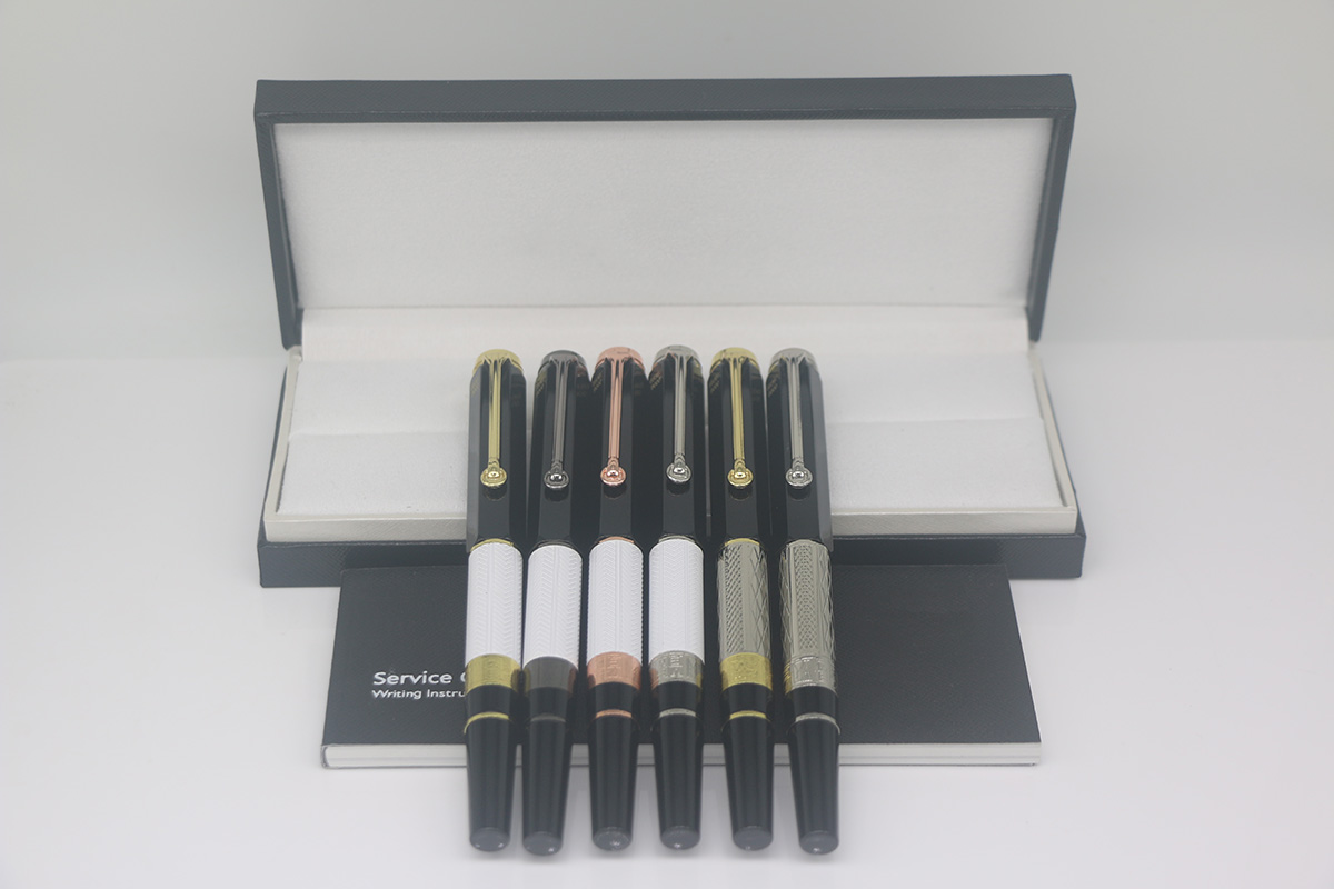 High quality Luxury William Shakespeare 6 style color Roller Pen up black down silver and gold/silver trim with Serial Number office school
High quality Luxury William Shakespeare 6 style color Roller Pen up black down silver and gold/silver trim with Serial Number office school