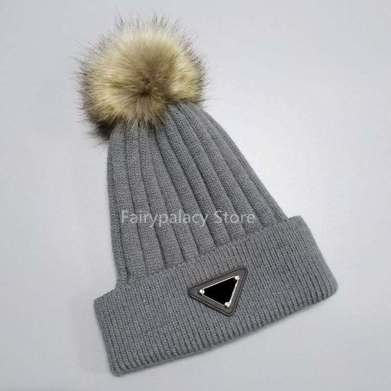 2021 High quality designer Winter bucket hats men Fashion Beanies Luxury Knit Hat Thicken women Warm Casual Outdoor Caps Beanie Gift, Red
2021 High quality designer Winter bucket hats men Fashion Beanies Luxury Knit Hat Thicken women Warm Casual Outdoor Caps Beanie Gift, Red