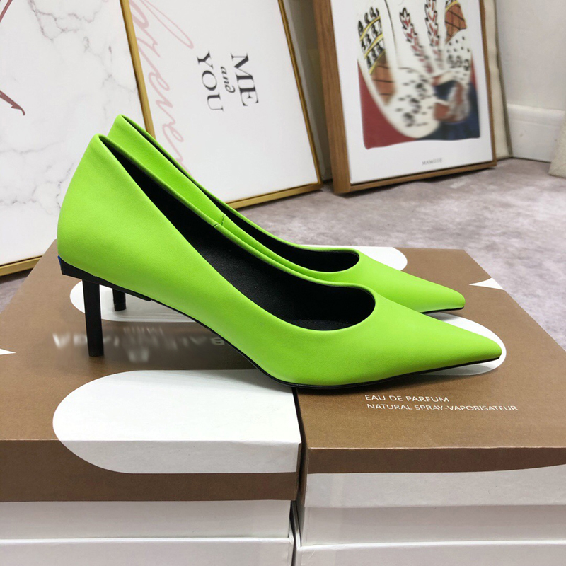 2021 Good Quality Fashion Women Luxurys Designers Shoes Designer Sandals Womens Luxury High Heels Sandal Dress Shoess With Box Size 35-41 -H515, Teal
2021 Good Quality Fashion Women Luxurys Designers Shoes Designer Sandals Womens Luxury High Heels Sandal Dress Shoess With Box Size 35-41 -H515, Teal