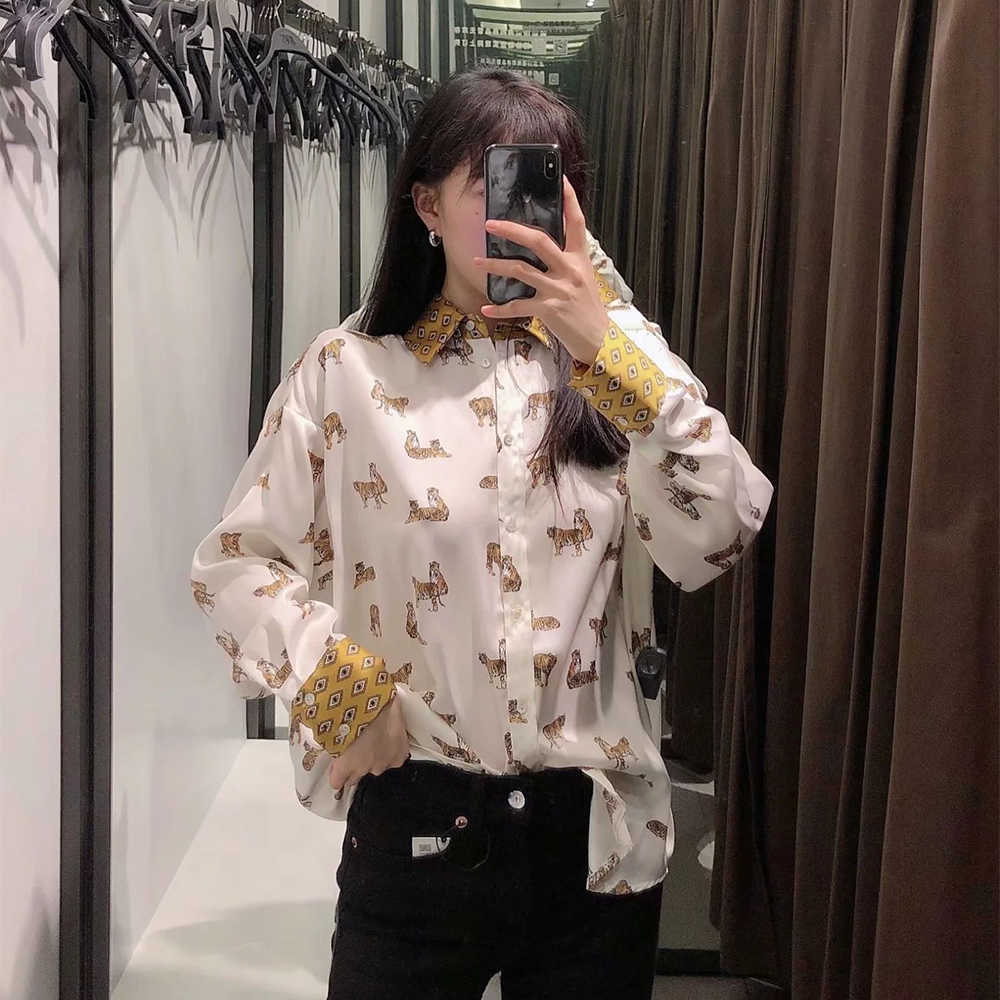Women Satin Blouse Shirt Tiger pattern print Long Sleeves Collared Elegant Fashion Woman Blouse Shirt Tops 210709