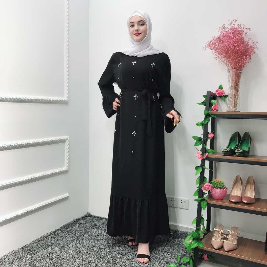 Classic Middle East Muslim Dress Women Duabi Beading Big Swing A-line Abaya Dress Turkey Musulman Islamic Clothing Hijab Dresses
Classic Middle East Muslim Dress Women Duabi Beading Big Swing A-line Abaya Dress Turkey Musulman Islamic Clothing Hijab Dresses