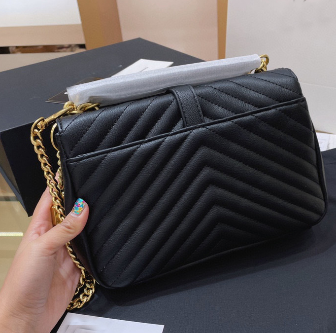 High Quality Ladies Brand Messenger bag Luxurys designers 2021 Metallic mother handbag Fashion handbags shoulder Bags chains totes cossbody
High Quality Ladies Brand Messenger bag Luxurys designers 2021 Metallic mother handbag Fashion handbags shoulder Bags chains totes cossbody