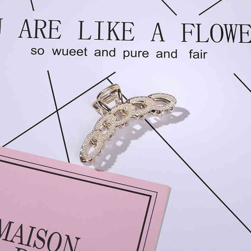 Hair Accessories Jewelry Chain Catch Clip Female Xia Pearl Metal Korean Temperament Back of Head Net Red Large Shark