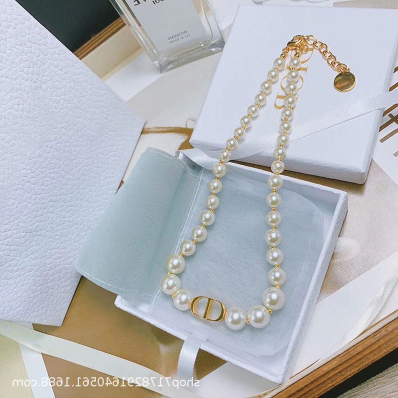 2021 New d Cd Pearl Necklace Summer Women's Versatile High-grade Neck Chain Cold Wind Light Luxury Di Family Bracelet
2021 New d Cd Pearl Necklace Summer Women's Versatile High-grade Neck Chain Cold Wind Light Luxury Di Family Bracelet