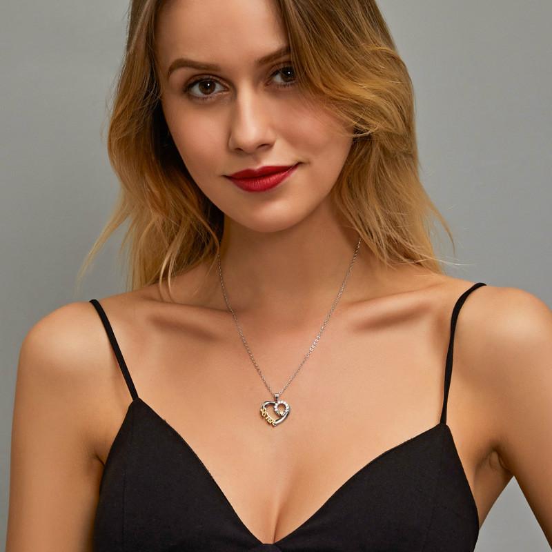Pendant Necklaces R-Shining Fashion SISTER Necklace Creative Love Zircon Choker Female Letter Gifts
Pendant Necklaces R-Shining Fashion SISTER Necklace Creative Love Zircon Choker Female Letter Gifts