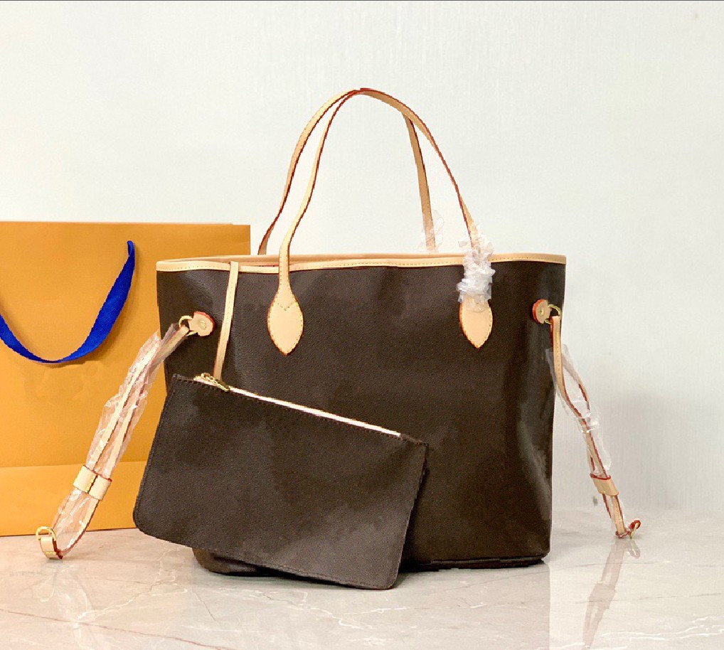 21FW Luxurys Designers Women Handbag Leather Shoulder Bag 2 Piece Set Handbags Purse Fashion Messenger Bags Shopping LetterBag Size 32CM, Make up for price
21FW Luxurys Designers Women Handbag Leather Shoulder Bag 2 Piece Set Handbags Purse Fashion Messenger Bags Shopping LetterBag Size 32CM, Make up for price