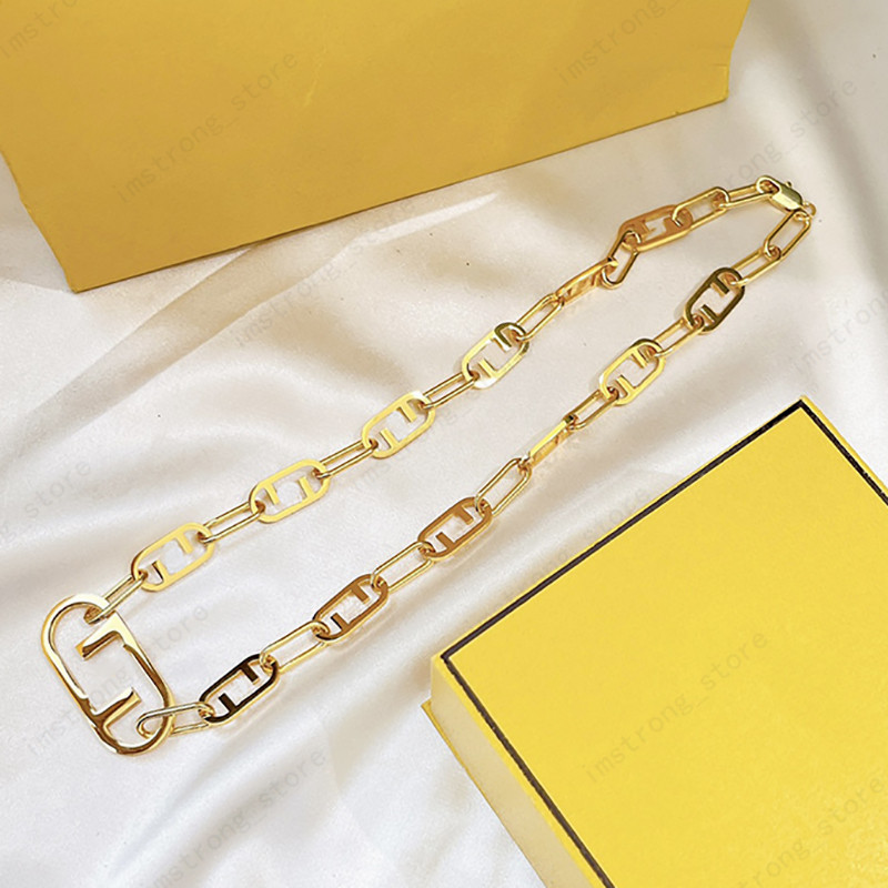 2021 Fashion Metal Letter Necklace On The Market Jewelry Brass Material Texture Thick Exquisite Workmanship Designer Necklaces 21111903Q
2021 Fashion Metal Letter Necklace On The Market Jewelry Brass Material Texture Thick Exquisite Workmanship Designer Necklaces 21111903Q