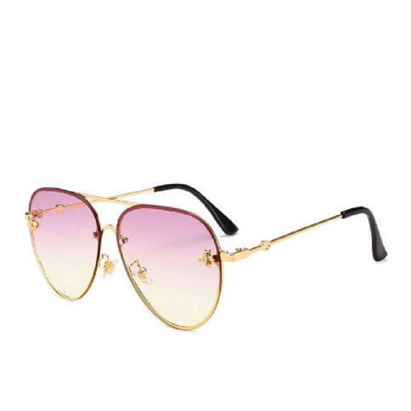 Designer sunglasses for men women Good Quality Fashion metal Oversized sunglass vintage female male UV400, White;black
Designer sunglasses for men women Good Quality Fashion metal Oversized sunglass vintage female male UV400, White;black