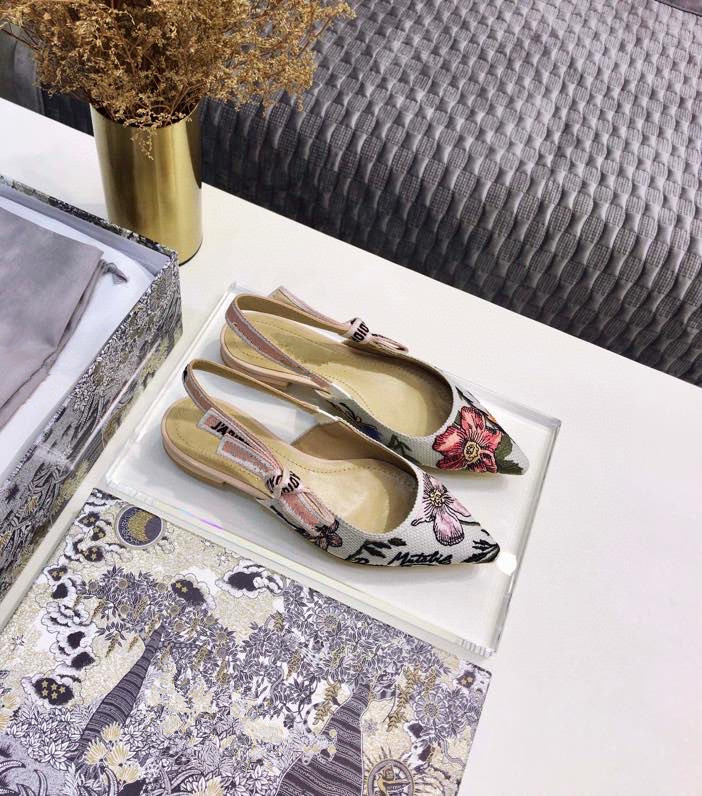 Luxury high heeled women's shoes black high heeled shoes high heeled women's wedding dress shoes 34-41, 6.5cm
Luxury high heeled women's shoes black high heeled shoes high heeled women's wedding dress shoes 34-41, 6.5cm
