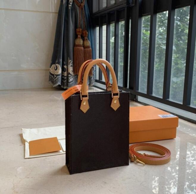 High Quality Luxurys Designers Bags Genuine Real Leather Handbags Purses Pochettes Fashion Womens Crossbody 14X18CM Mini Shoulder Book Totes
High Quality Luxurys Designers Bags Genuine Real Leather Handbags Purses Pochettes Fashion Womens Crossbody 14X18CM Mini Shoulder Book Totes