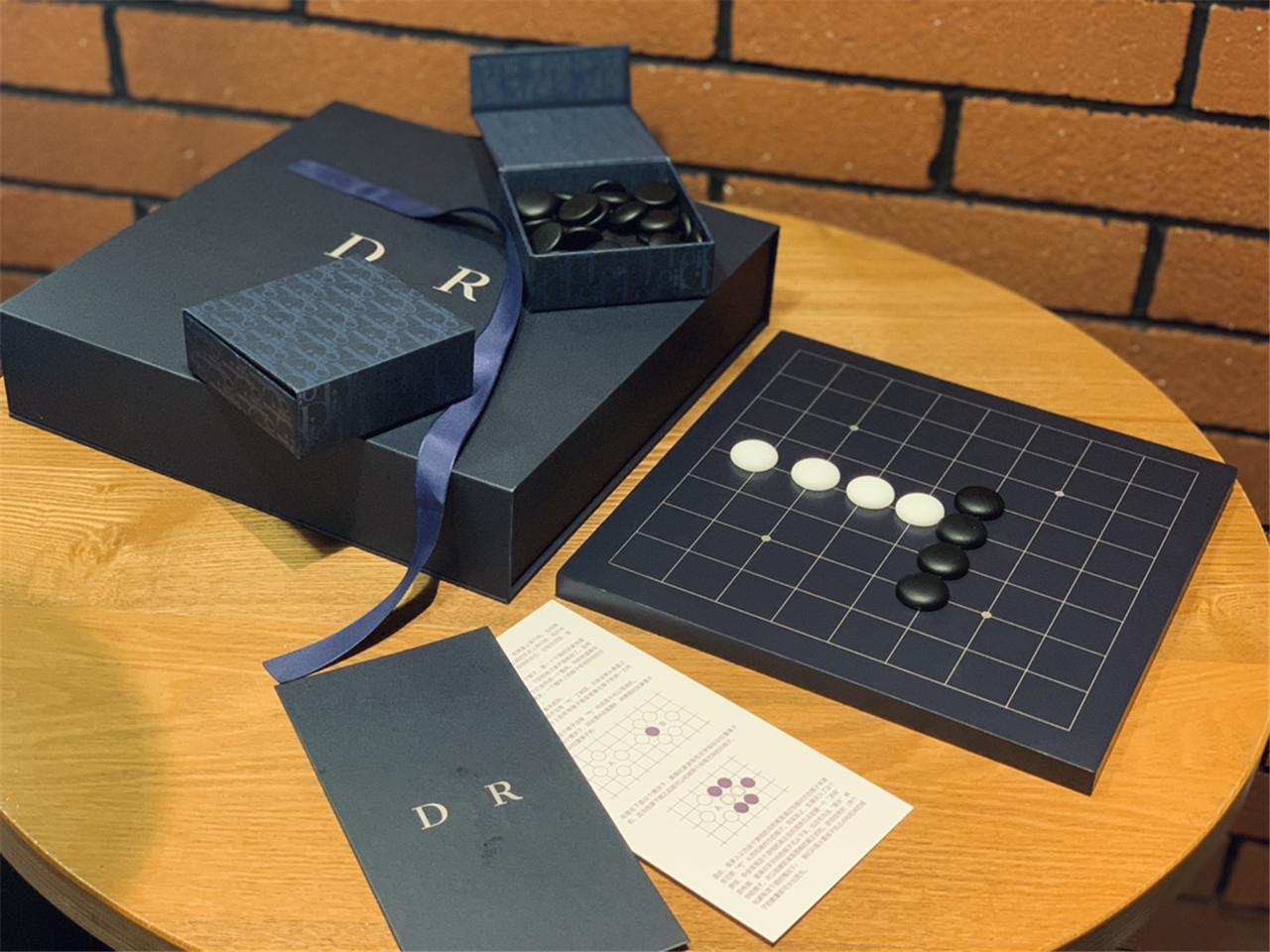 DI0R Gobang Chess Checkers Fidget Sensory Game Puzzle Toys Luxury Adult Educational Single Peg Diamond Move Independently Cognitive Ability Toy
DI0R Gobang Chess Checkers Fidget Sensory Game Puzzle Toys Luxury Adult Educational Single Peg Diamond Move Independently Cognitive Ability Toy