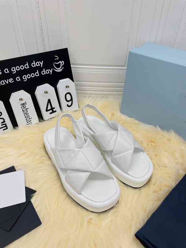 Sandals designer sandals Italian platform shoes imported sheep skin surface and lining to show off your long legs W3GL, 1# shoe box
Sandals designer sandals Italian platform shoes imported sheep skin surface and lining to show off your long legs W3GL, 1# shoe box