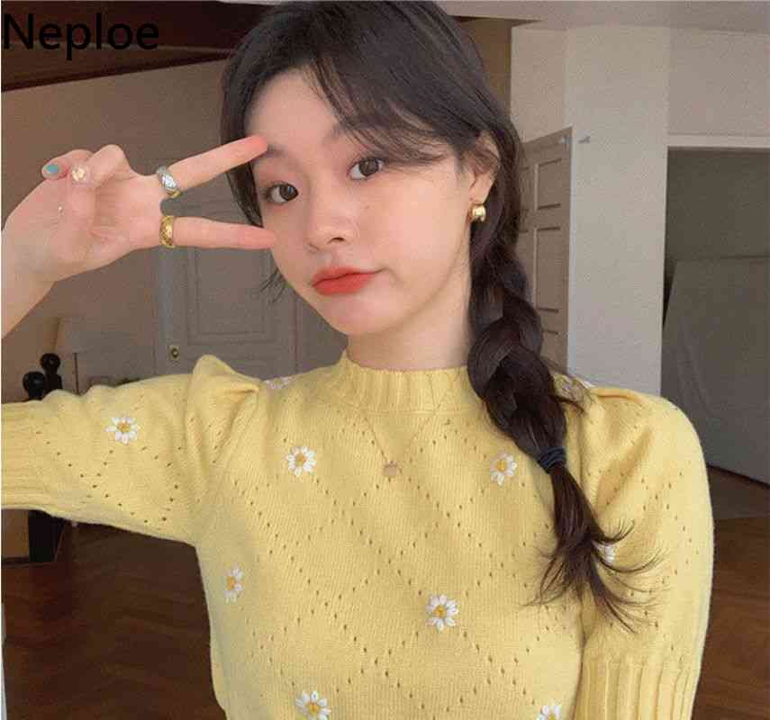 Neploe Knitted Pullover Korean Chic Summer Flower Embroidered Hollow Out Sweater Cropped Tops Short Sleeve Thin Shirt for Women 210422