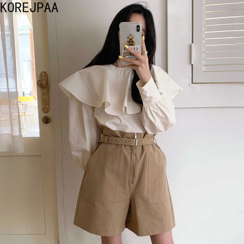 Korejpaa Women Sets Summer Korean Chic Female Loose Puff Sleeve Lotus Leaf Collar Shirt High Waist Zipper Casual Shorts 210526, Khaki shorts
Korejpaa Women Sets Summer Korean Chic Female Loose Puff Sleeve Lotus Leaf Collar Shirt High Waist Zipper Casual Shorts 210526, Khaki shorts