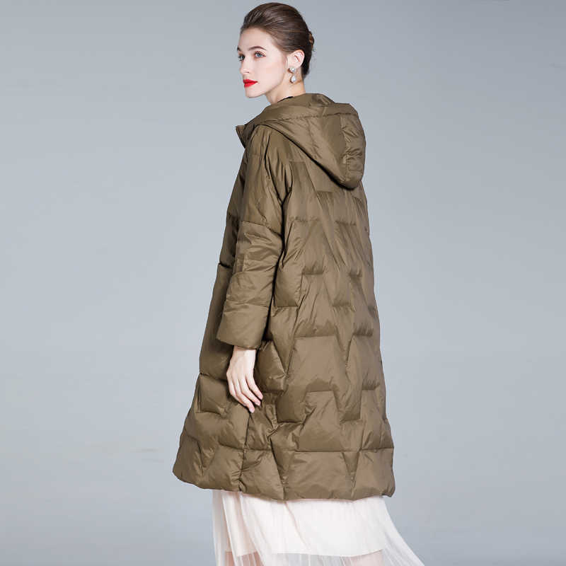   Winter Lightweight Down Jacket Women Oversized Thick Warm Batwing Long Coat Female Loose Doudoune Ultra Light Parkas 211018