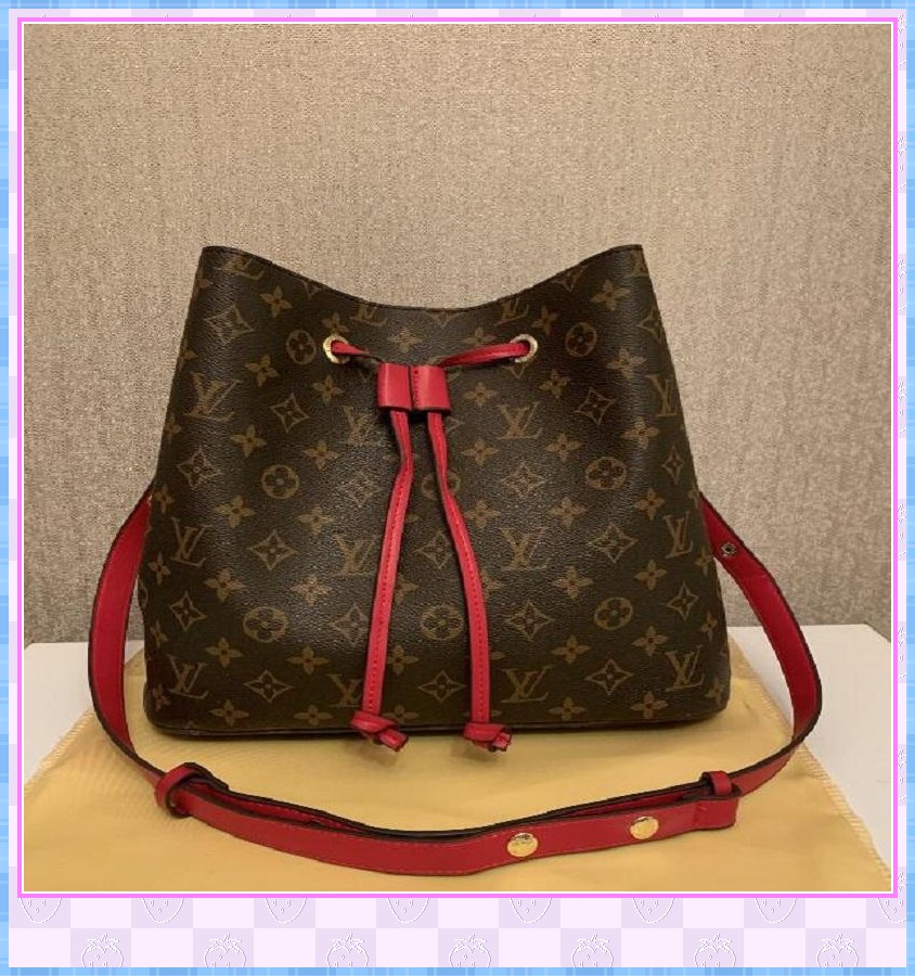 88 Womens Fashion luxurys designers bags LV LOUIS Shoulder Totes purse handbags crossbody backpack shoulder bags VITTON, Black;brown 
88 Womens Fashion luxurys designers bags LV LOUIS Shoulder Totes purse handbags crossbody backpack shoulder bags VITTON, Black;brown