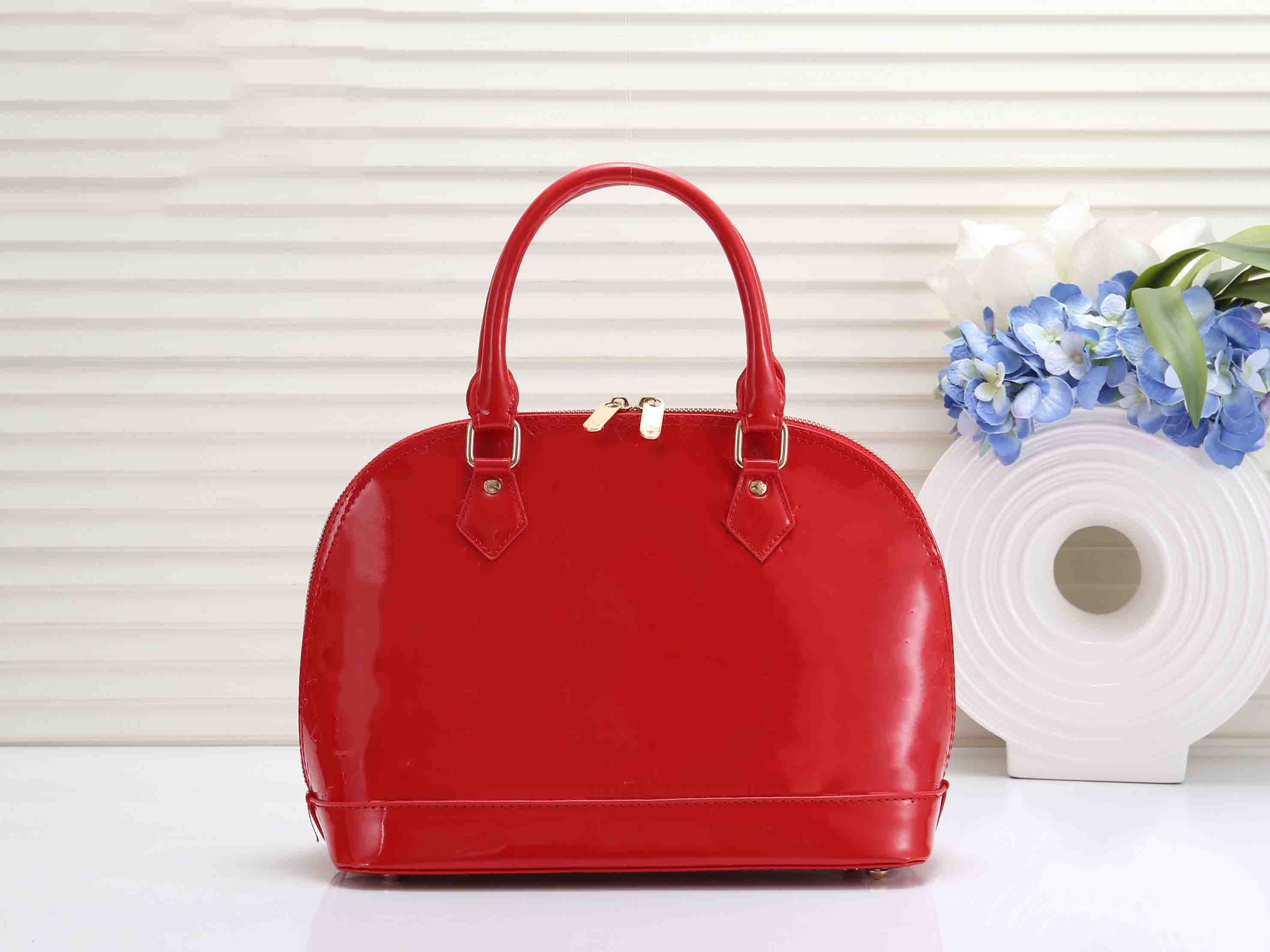 Wholesale women Shell bag Luxury designer bags Vintage pu messenger crossbody mini Fashion Postman Shoulder Bag handbags, Desiccant
Wholesale women Shell bag Luxury designer bags Vintage pu messenger crossbody mini Fashion Postman Shoulder Bag handbags, Desiccant