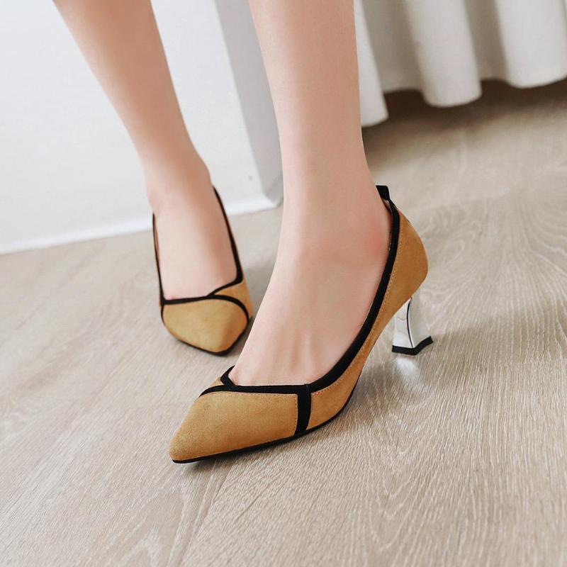 Chaussures de robe PQECFS Grande taille 31-47 Spring de haute qualité Spring Automne Femmes Solide Femmes Solides Toe Toe Tige mince Talons Pumps