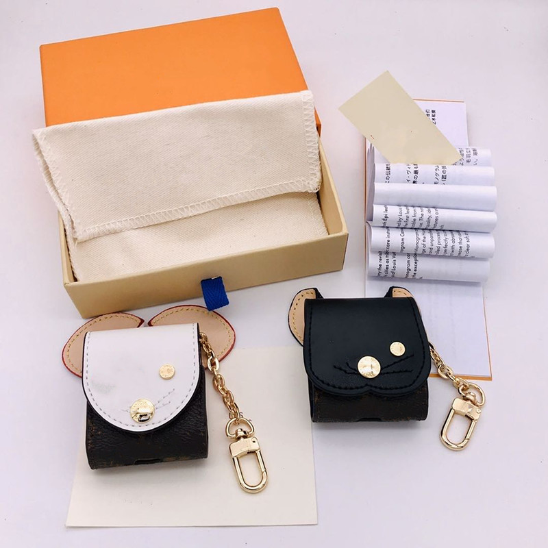 Designer earphone bag Keychain Key ring WITH BOX Fashion headphone Cases Pendant Car Chain Pandents Charm Brown Flower Keychains Gifts Accessories, Slivery;golden
Designer earphone bag Keychain Key ring WITH BOX Fashion headphone Cases Pendant Car Chain Pandents Charm Brown Flower Keychains Gifts Accessories, Slivery;golden