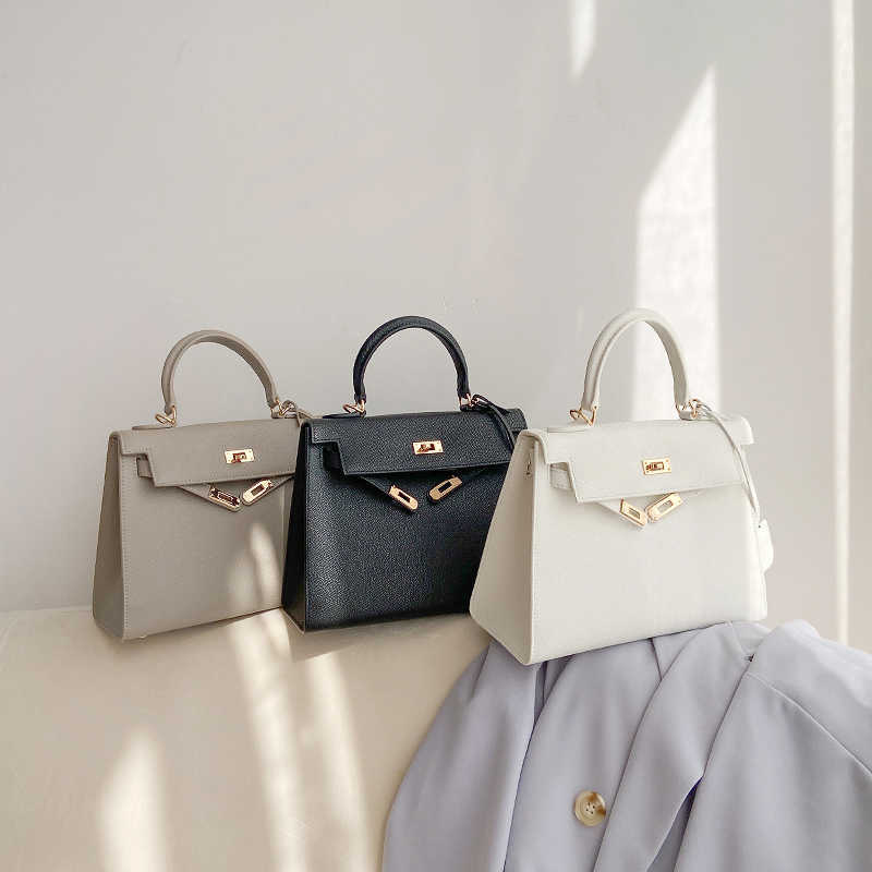 Herme Bags Bag Women's 2021 New Palm Pattern Kellys Bag Women's Leather One Shoulder Messenger Bag Cow Leather Handbag Large Capac
Herme Bags Bag Women's 2021 New Palm Pattern Kellys Bag Women's Leather One Shoulder Messenger Bag Cow Leather Handbag Large Capac