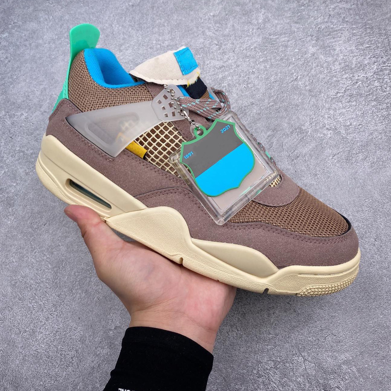 Union LA x Jumpman 4 Men Shoes Taupe Haze Blue Fury-Khaki-Roma Green 30th Anniversary UN/LA 1991-2021 Basketball shoe
Union LA x Jumpman 4 Men Shoes Taupe Haze Blue Fury-Khaki-Roma Green 30th Anniversary UN/LA 1991-2021 Basketball shoe
