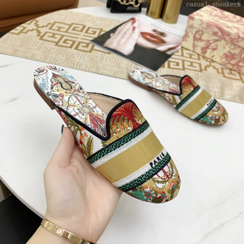 Women Off mule Multicolor In Heart Lights Embroidered Cotton Slippers Flat Canvas Slides Womens Fashion Sandals Casual Flip Flops Lady Mules, Black
Women Off mule Multicolor In Heart Lights Embroidered Cotton Slippers Flat Canvas Slides Womens Fashion Sandals Casual Flip Flops Lady Mules, Black