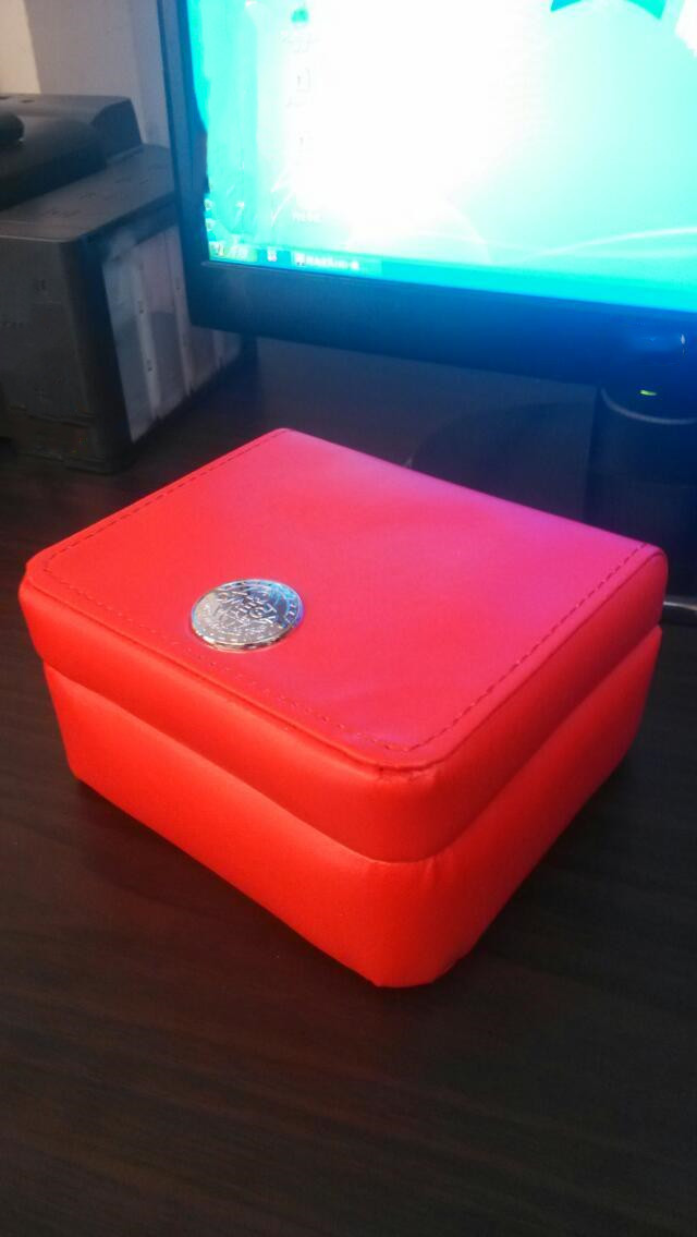 Wholes Luxury new square red for omega box watch booklet card tags and papers in english watches Box Original Inner Outer Men Wristwatch box rox, Black;blue
Wholes Luxury new square red for omega box watch booklet card tags and papers in english watches Box Original Inner Outer Men Wristwatch box rox, Black;blue