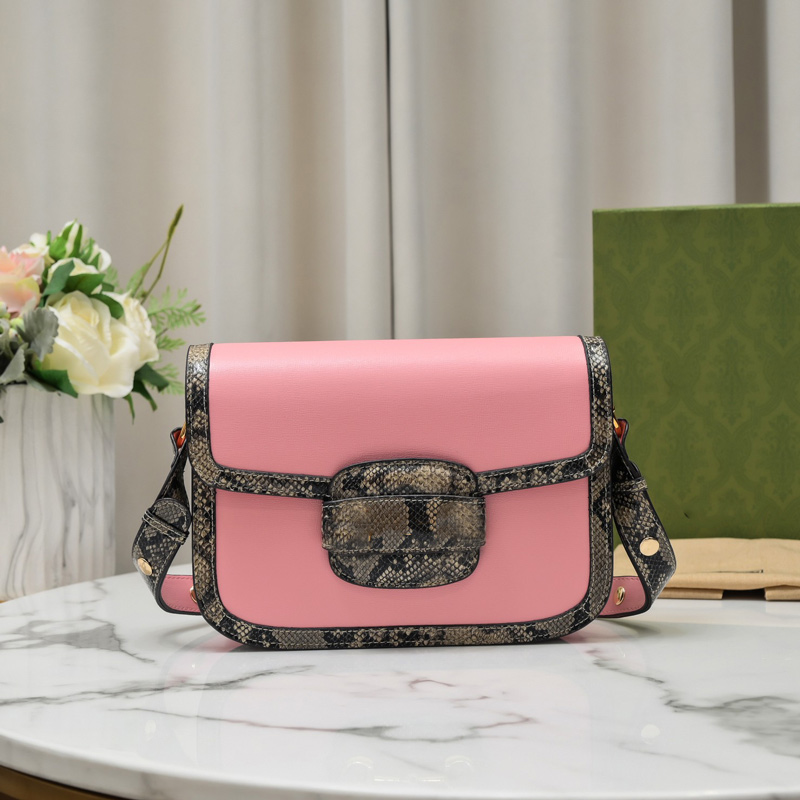 Retro saddle bag women luxury classic horse street buckle brown hook design high quality snake pattern with leather shoulder bags pink handb
Retro saddle bag women luxury classic horse street buckle brown hook design high quality snake pattern with leather shoulder bags pink handb