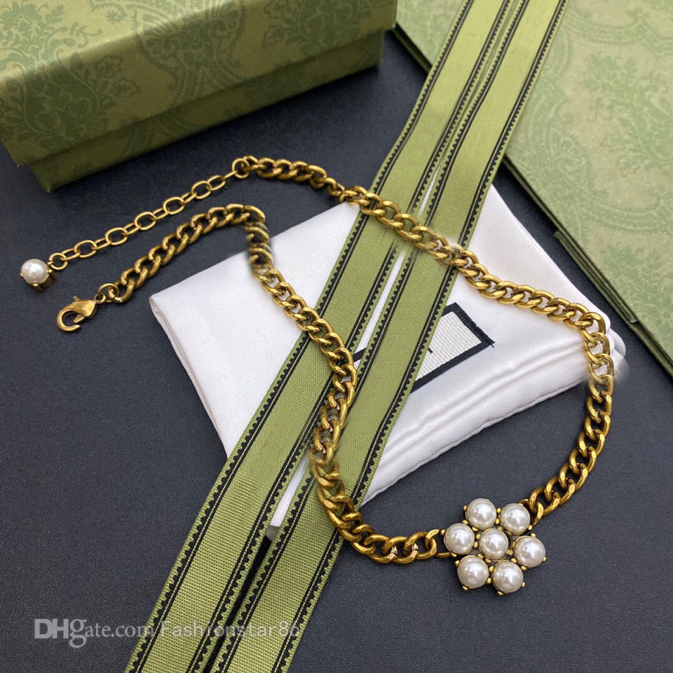 Necklace Designer necklaces pendants for women Fashion Jewelry clavicle chain Bracelet Flowers Vintage metal bracelets Trendy simple earrings Pearl ear clip
Necklace Designer necklaces pendants for women Fashion Jewelry clavicle chain Bracelet Flowers Vintage metal bracelets Trendy simple earrings Pearl ear clip