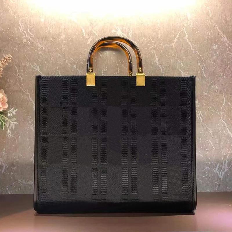 Sunshine Tote Bag Large Capacity Package Shopper Bags Women Handbag Canvas Genuine Leather Patchwork Embroidery letter Glass Handle Removable Shoulder Strap
Sunshine Tote Bag Large Capacity Package Shopper Bags Women Handbag Canvas Genuine Leather Patchwork Embroidery letter Glass Handle Removable Shoulder Strap