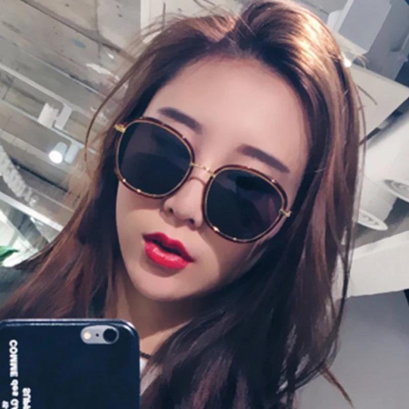 Sunglasses Korea GENTLE Round Men Women Monster Mad Crush Acetate Polarized UV400 With Brand Case
Sunglasses Korea GENTLE Round Men Women Monster Mad Crush Acetate Polarized UV400 With Brand Case