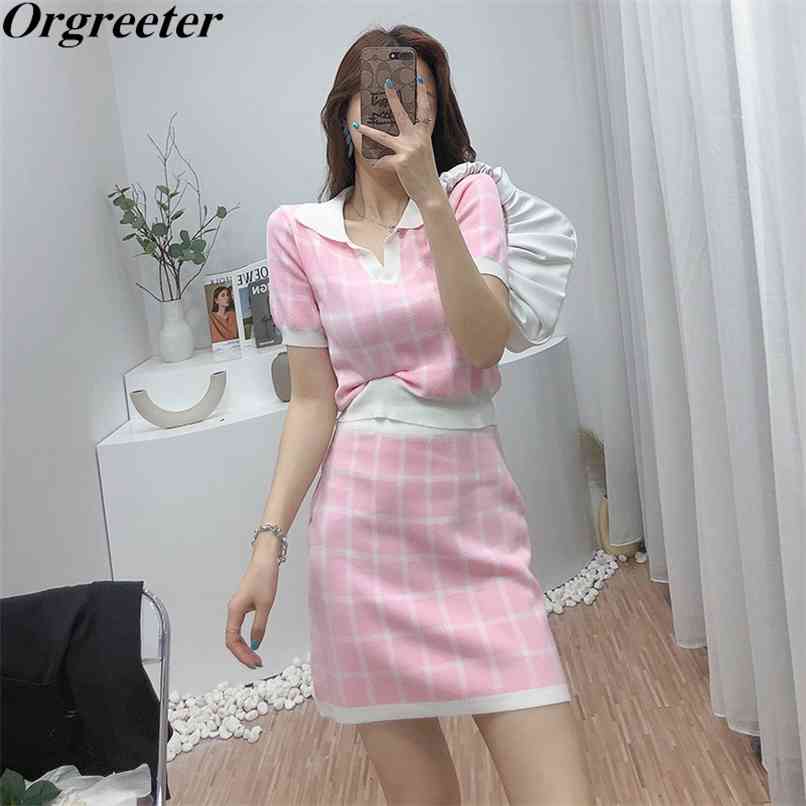 Girly Sweet Pink Plaid Knitwear Two piece Skirt Sets Female Summer Turn-down collar Short Thin Sweater+ Mini Outfits 210602
Girly Sweet Pink Plaid Knitwear Two piece Skirt Sets Female Summer Turn-down collar Short Thin Sweater+ Mini Outfits 210602