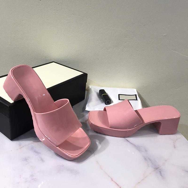 2021 Women Sandals High Heels Rubber Slide Sandal Platform Slipper Chunky 2.4"heel height Shoes Summer Embossed Flip Flops with box 267, Sock
2021 Women Sandals High Heels Rubber Slide Sandal Platform Slipper Chunky 2.4"heel height Shoes Summer Embossed Flip Flops with box 267, Sock